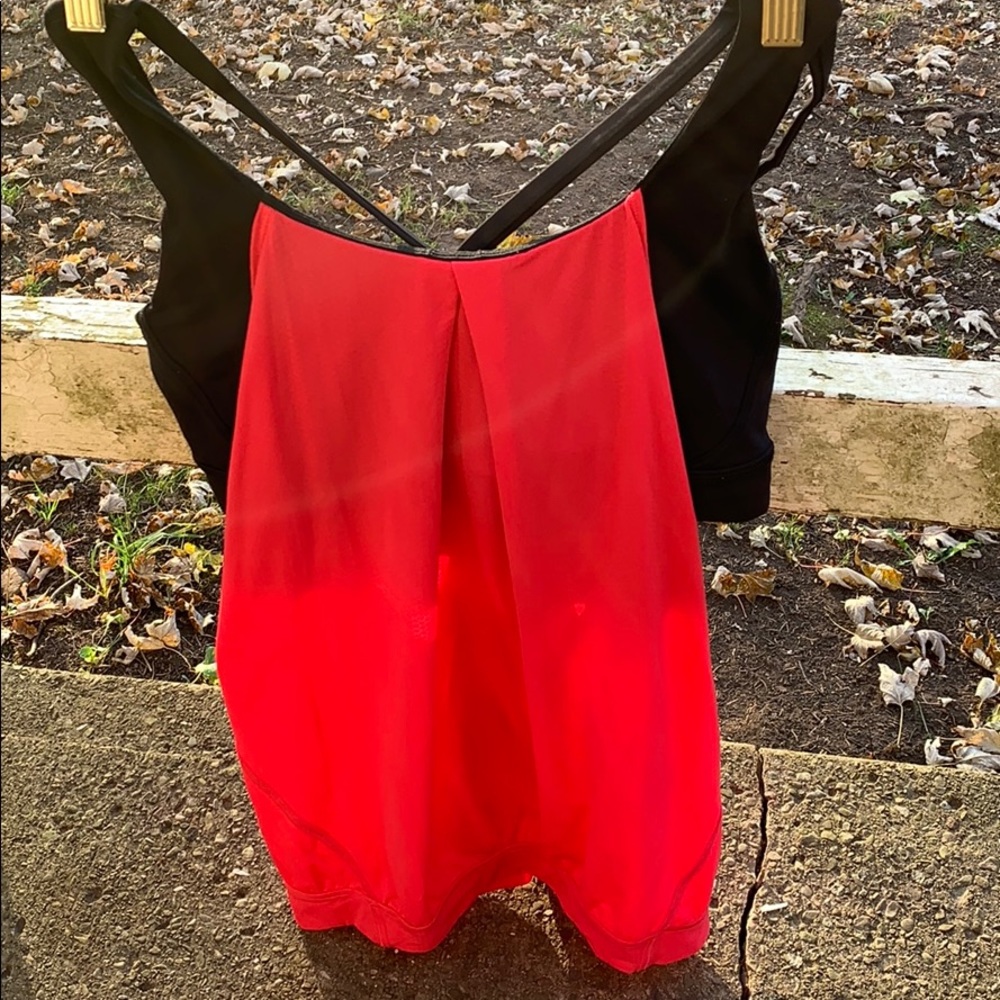 Lululemon workout top